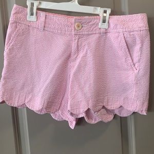Lilly Pulitzer pink scalloped searsucker shorts